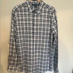 Perry Ellis Men’s Navy, light blue and White Casual Shirt NWT